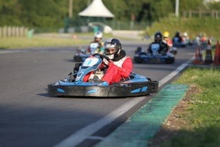Karting St Laurent de Mure.jpg